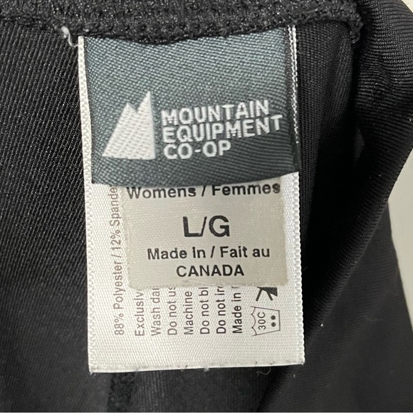 MEC Black Flared Stretch Pants Women’s L | Made in Canada - Picture 3 of 11